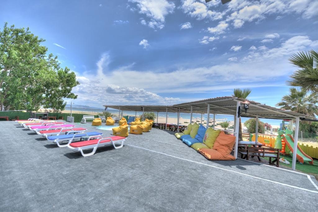 Alder Hotel Ayvalı Esterno foto