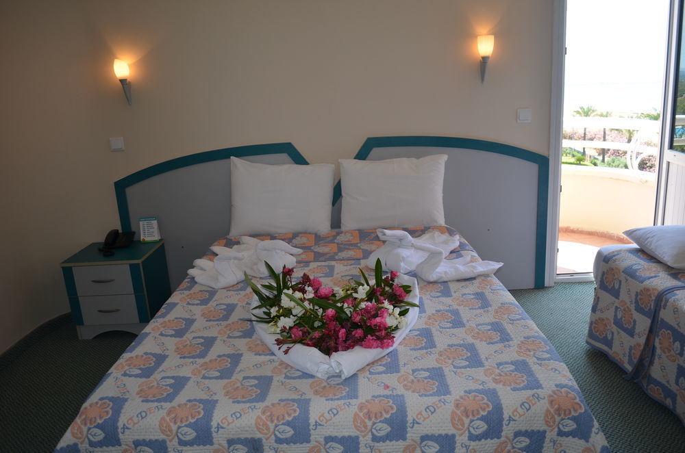 Alder Hotel Ayvalı Esterno foto